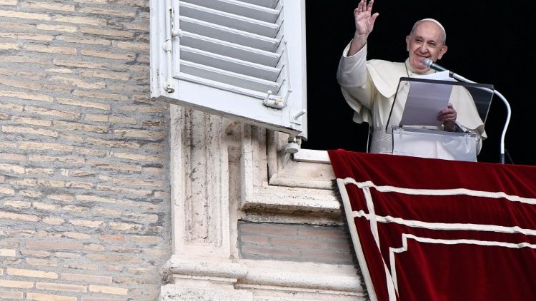 Ángelus del Papa: Cómo ser buenos obreros en la viña del Señor Ángelus del Papa: Cómo ser buenos obreros en la viña del Señor