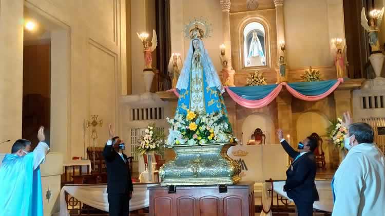 Con celebraciones atípicas, Itatí venera a su Virgen Patrona Con celebraciones atípicas, Itatí venera a su Virgen Patrona