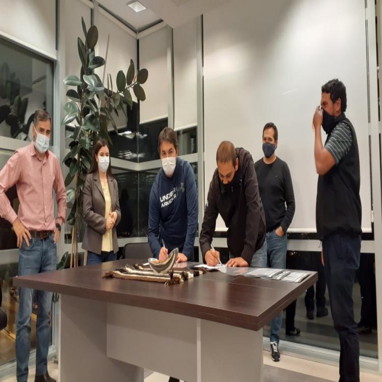 El obispo de Neuquén destacó el diálogo en la resolución del conflicto de los mineros de Andacollo El obispo de Neuquén destacó el diálogo en la resolución del conflicto de los mineros de Andacollo
