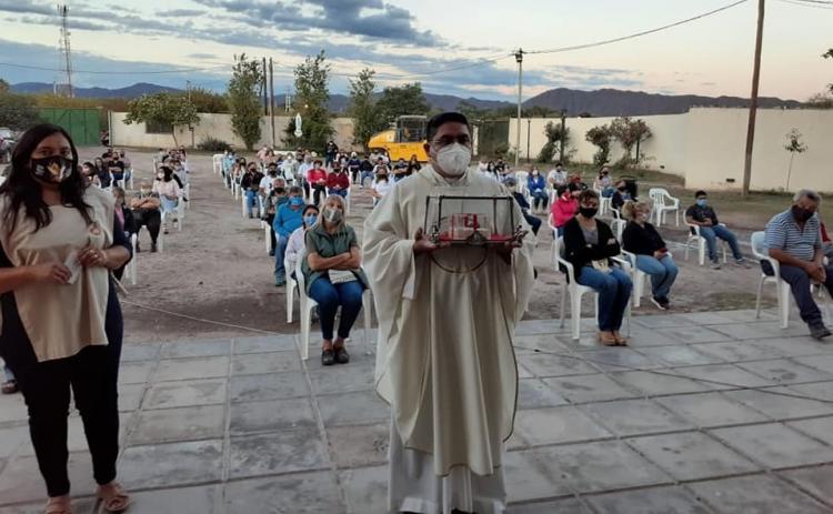 Las reliquias de Esquiú estuvieron en la parroquia del Espíritu Santo Las reliquias de Esquiú estuvieron en la parroquia del Espíritu Santo