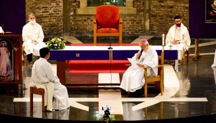 Mons. Croxatto al nuevo presbítero: "Hay que estar al lado de la gente"