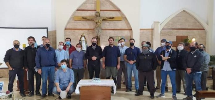 "Si tocan al padre Tano, nos tocan a todos", expresaron los curas villeros "Si tocan al padre Tano, nos tocan a todos", expresaron los curas villeros