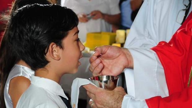 Sobre los sacramentos de Iniciación Cristiana en la arquidiócesis de Paraná Sobre los sacramentos de Iniciación Cristiana en la arquidiócesis de Paraná