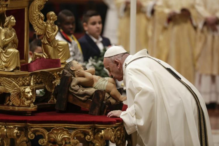 Adorar a Dios es descubrirlo escondido en las situaciones sencillas, dijo el Papa Adorar a Dios es descubrirlo escondido en las situaciones sencillas, dijo el Papa