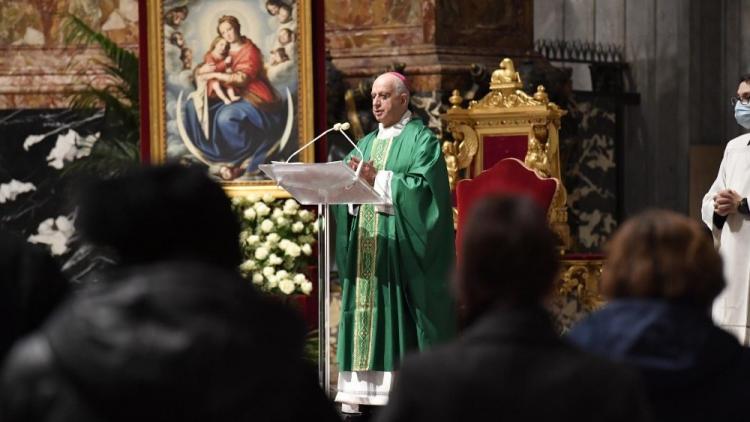 Domingo de la Palabra: "Desconectar el celular y abrir el Evangelio", aconseja el Papa Domingo de la Palabra: "Desconectar el celular y abrir el Evangelio", aconseja el Papa