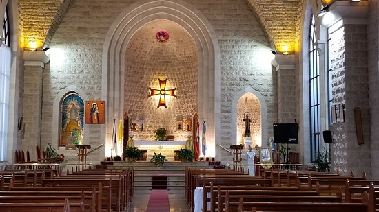 El episcopado se solidariza con los maronitas tras la profanación de la catedral