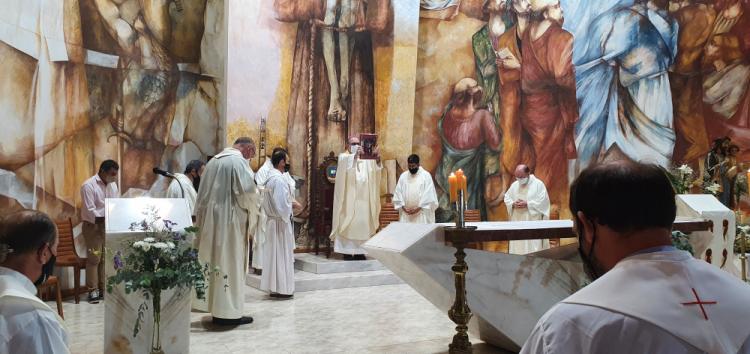 En la Misa Crismal, Mons. Buenanueva animó a caminar en fraternidad En la Misa Crismal, Mons. Buenanueva animó a caminar en fraternidad