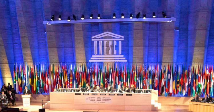 Francisco a la Unesco: "El Evangelio es el mensaje más humanizador" Francisco a la Unesco: "El Evangelio es el mensaje más humanizador"