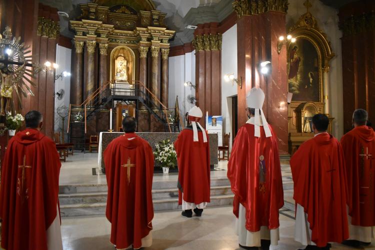 Mons. Lugones y el camino sinodal: "Mayor comunión, participación y misión" Mons. Lugones y el camino sinodal: "Mayor comunión, participación y misión"