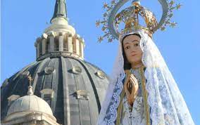 Novena por la fiesta de la Virgen de Itatí en el santuario correntino Novena por la fiesta de la Virgen de Itatí en el santuario correntino
