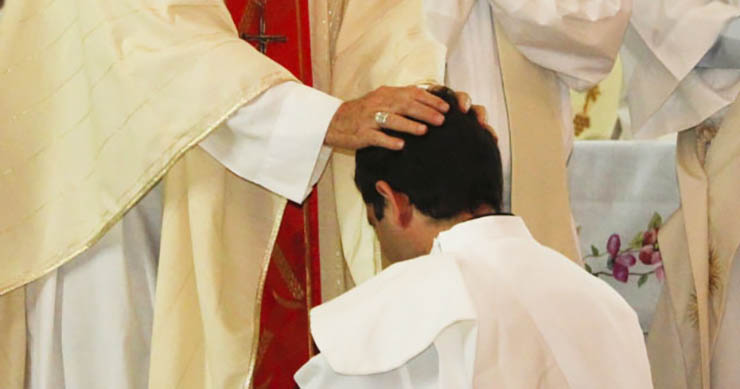 Ordenación sacerdotal en la arquidiócesis de Paraná Ordenación sacerdotal en la arquidiócesis de Paraná