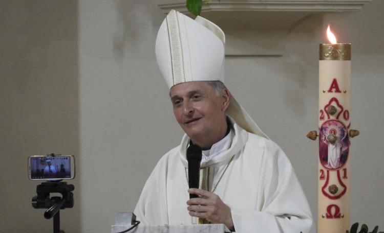 Treinta años de la dedicación de la catedral de Nueve de Julio Treinta años de la dedicación de la catedral de Nueve de Julio