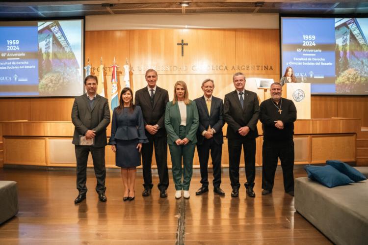 Acto académico para celebrar los 65 años de UCA Rosario Acto académico para celebrar los 65 años de UCA Rosario