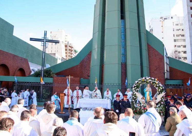 Avellaneda-Lanús: fiesta patronal y presentación de la restauración de la catedral Avellaneda-Lanús: fiesta patronal y presentación de la restauración de la catedral