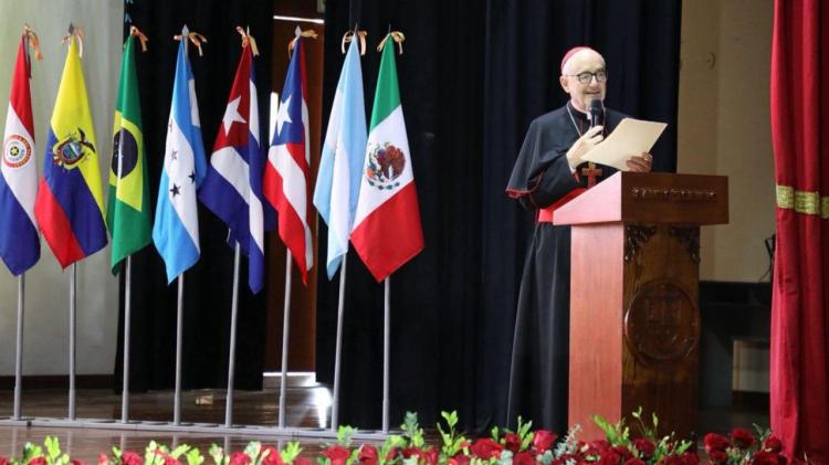 Card. Czerny: 'La salud integral no existe sin su dimensión espiritual'