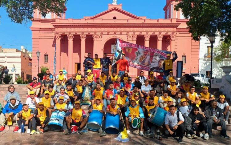 Catamarca: la Familia Grande del Hogar de Cristo misiona en barrios de la capital Catamarca: la Familia Grande del Hogar de Cristo misiona en barrios de la capital