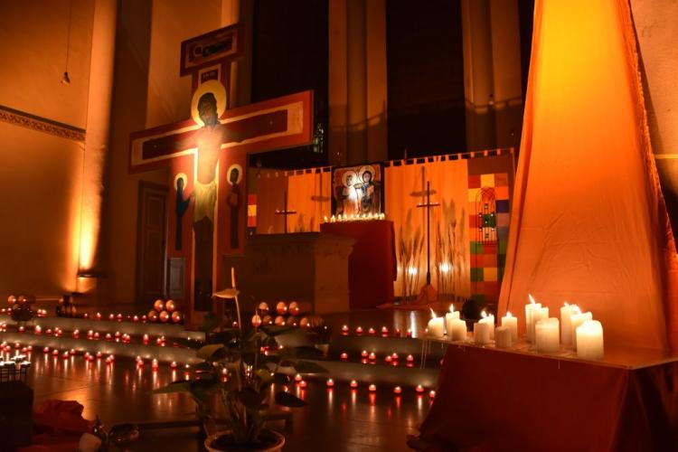 Cohetes rusos golpean Lviv durante la reunión de la comunidad Taizé Cohetes rusos golpean Lviv durante la reunión de la comunidad Taizé
