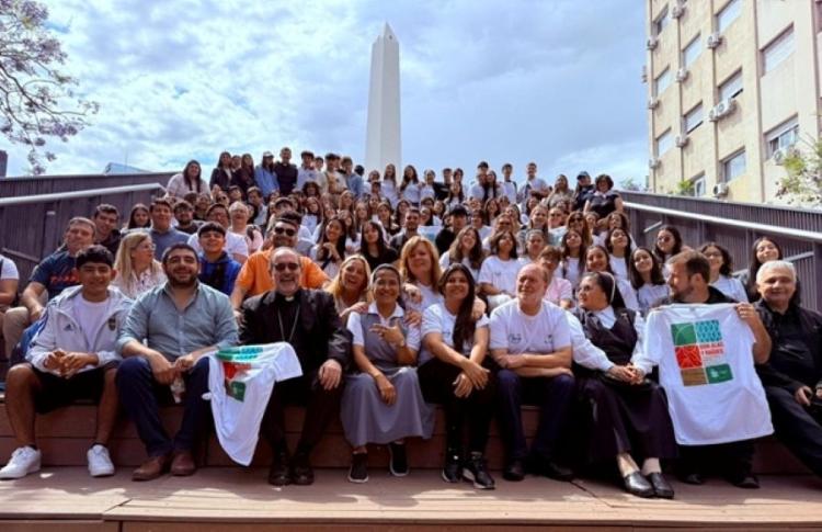 Con Alas y Raíces: estudiantes argentinos tejen una red de diálogo educativo