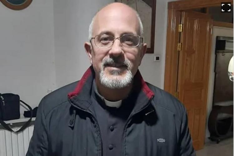 Con cinco grados bajo cero y sin agua, el pueblo sirio da gracias a Dios Con cinco grados bajo cero y sin agua, el pueblo sirio da gracias a Dios