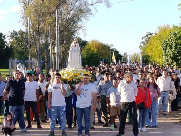 Goya: la comunidad de Villa Córdoba celebró a la Virgen de Fátima Goya: la comunidad de Villa Córdoba celebró a la Virgen de Fátima