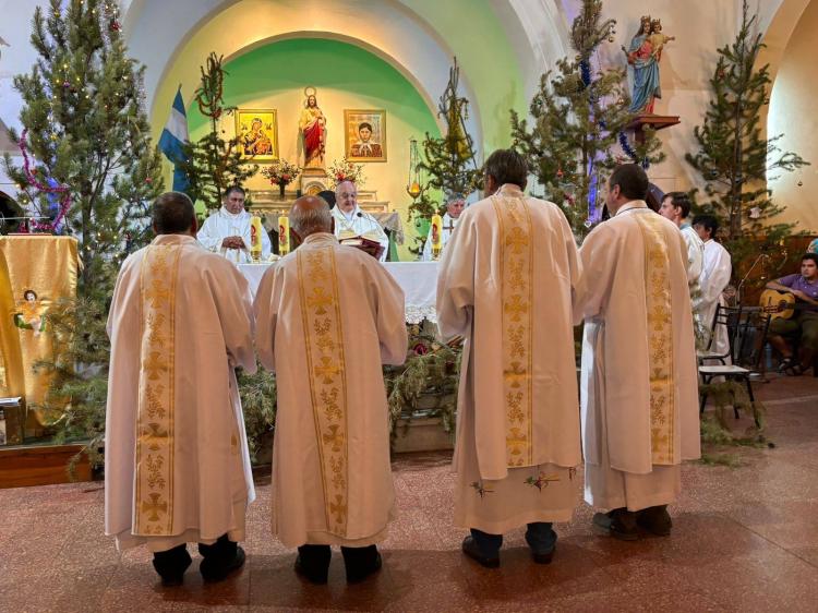 Cuatro nuevos diáconos fueron ordenados en Esquel