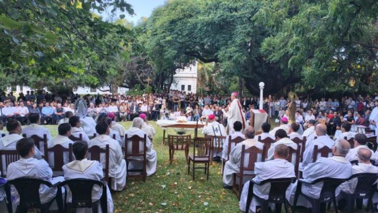 Buenos Aires: 12 jóvenes inician su camino en el Instituto Vocacional San José