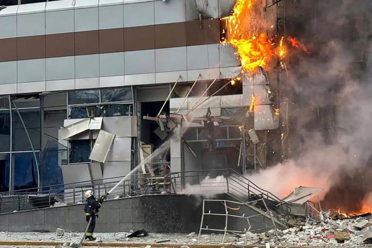 El arzobispo ucraniano pide al mundo condenar un 'crimen sin precedentes' El arzobispo ucraniano pide al mundo condenar un 'crimen sin precedentes'