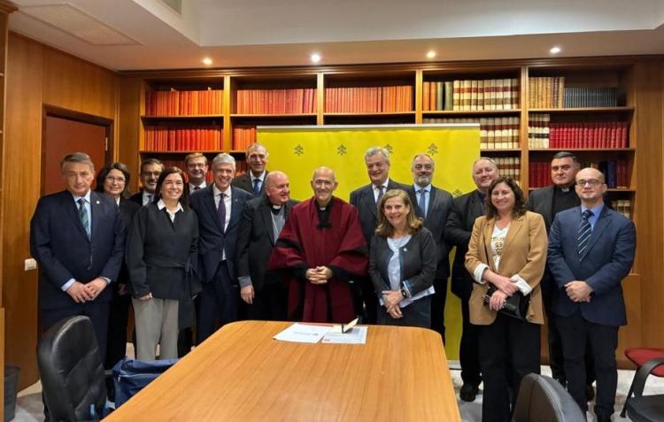 Vaticano: El Card. de Mendonça con rectores de universidades católicas argentinas