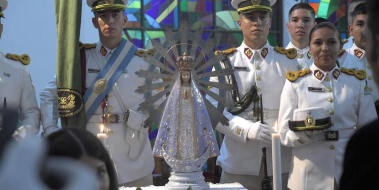El Gobierno nombró a la Virgen Luján comandante generala de la Gendarmería