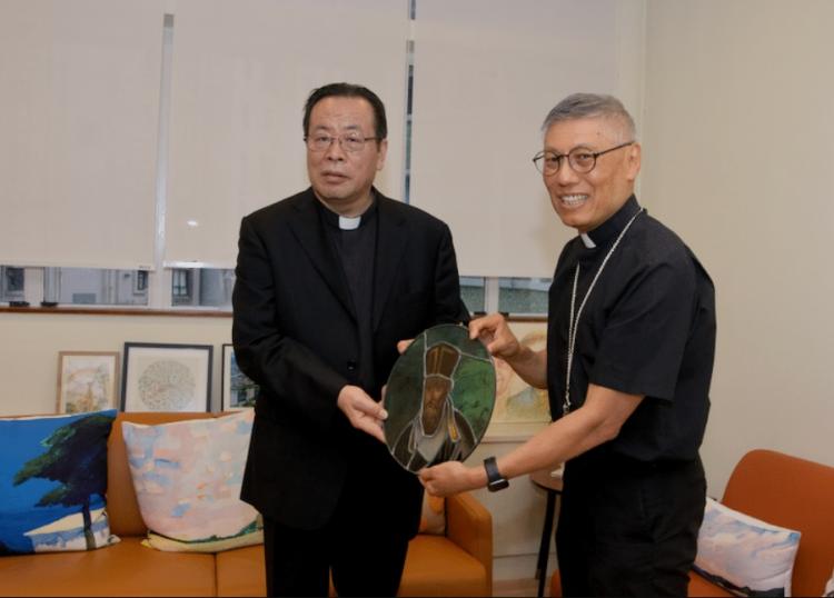 El obispo de Beijing comenzó su visita a Hong Kong El obispo de Beijing comenzó su visita a Hong Kong