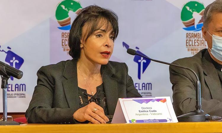 El Papa agradeció a la Universidad Nacional de Rosario la distinción para Emilce Cuda El Papa agradeció a la Universidad Nacional de Rosario la distinción para Emilce Cuda