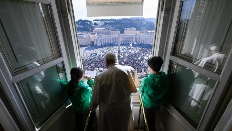 Niños de la Acción Católica, junto al Papa: '¡No puede haber amor sin paz!' Niños de la Acción Católica, junto al Papa: '¡No puede haber amor sin paz!'