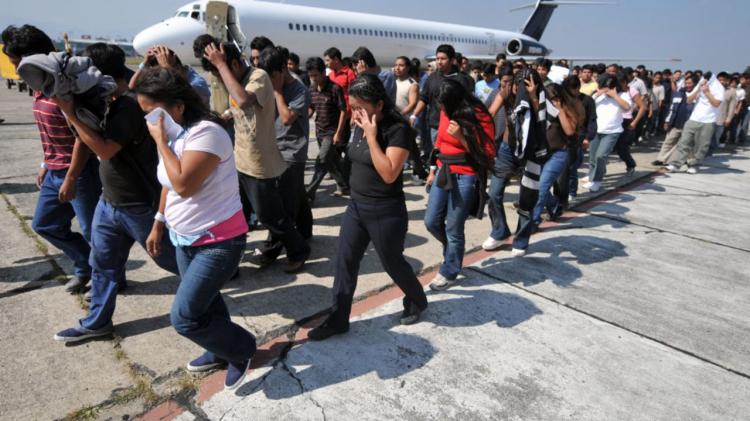 El Papa, contra las deportaciones masivas en los Estados Unidos El Papa, contra las deportaciones masivas en los Estados Unidos