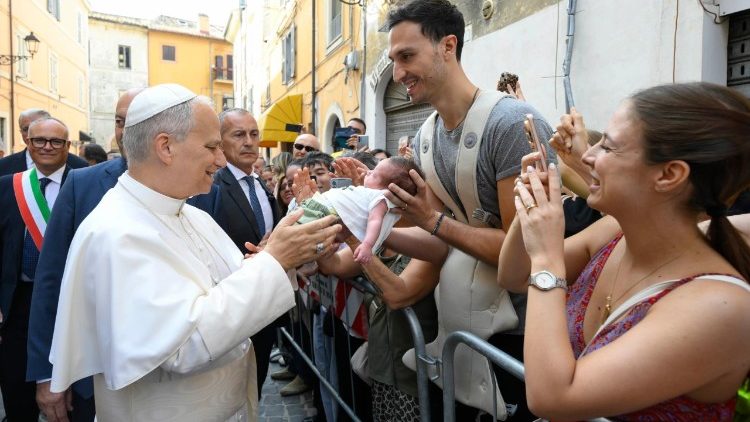 El Papa en Santa María de la Rotonda: 'Cada persona es un don para los demás' El Papa en Santa María de la Rotonda: 'Cada persona es un don para los demás'