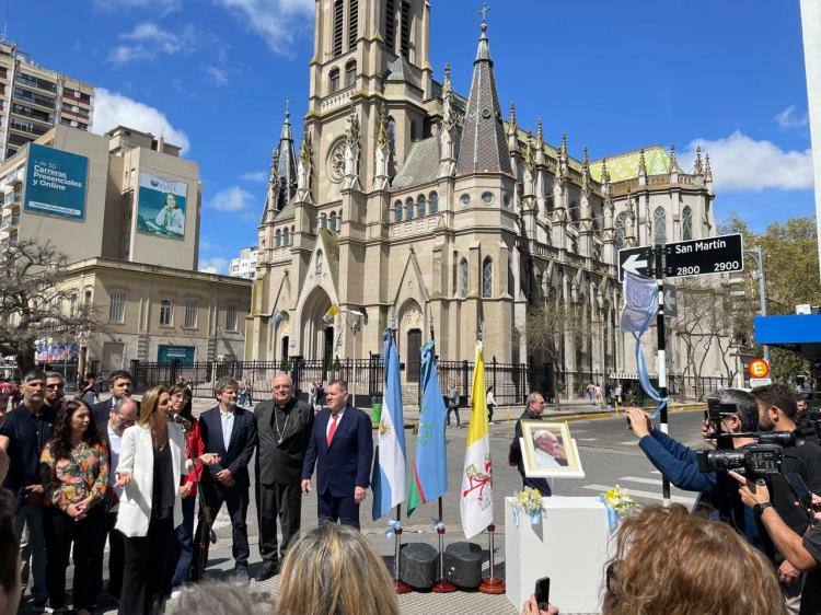 El papa Francisco ya tiene su calle en Mar del Plata El papa Francisco ya tiene su calle en Mar del Plata