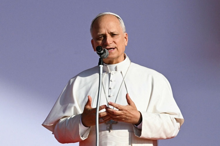 El Papa León pide una paz sin armas ante la amenaza de guerra