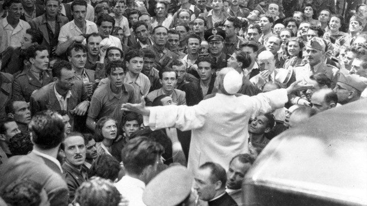 El papa León XIV pidió confiar, con María, en el camino de la paz