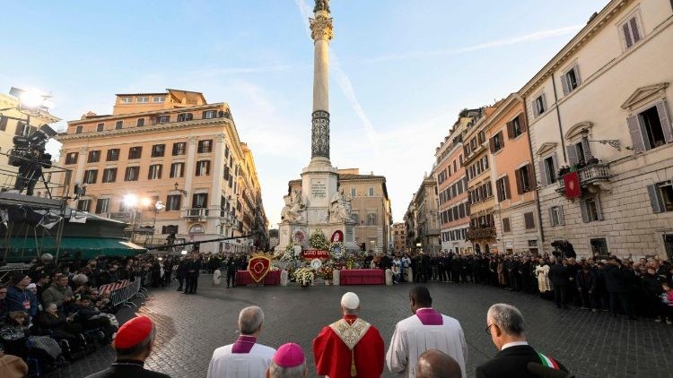 El Papa pidió a la Virgen Inmaculada que florezca la esperanza jubilosa