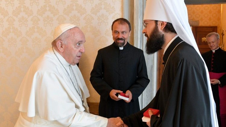 El Papa recibió al representante del Patriarcado de Moscú El Papa recibió al representante del Patriarcado de Moscú