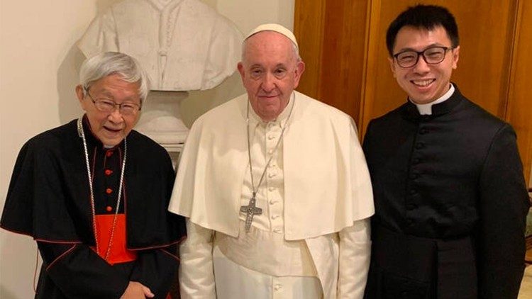 El Papa se reunió con el obispo emérito de Hong Kong en la Casa Santa Marta El Papa se reunió con el obispo emérito de Hong Kong en la Casa Santa Marta