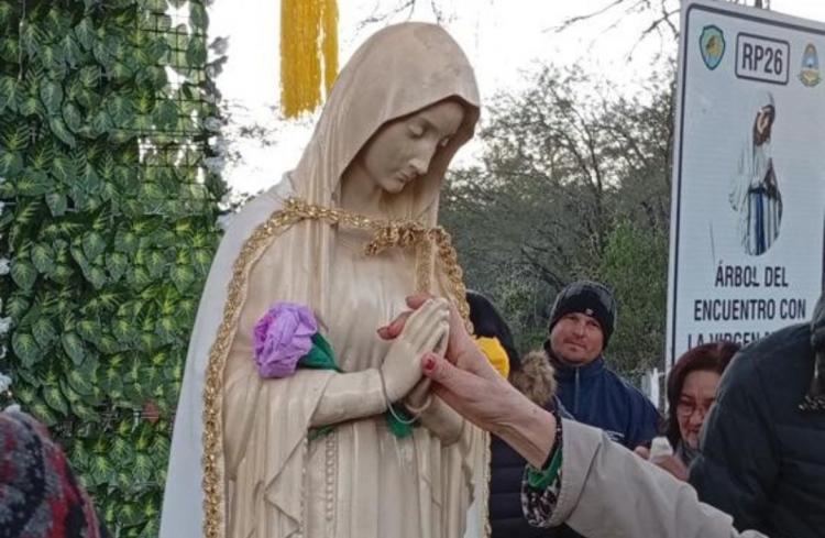 Honraron a la Virgen de los Pobres en el Oeste formoseño Honraron a la Virgen de los Pobres en el Oeste formoseño