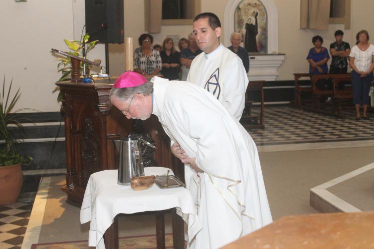 En la Misa Crismal, Mons. Torres pidió 'reaprender a escuchar' En la Misa Crismal, Mons. Torres pidió 'reaprender a escuchar'