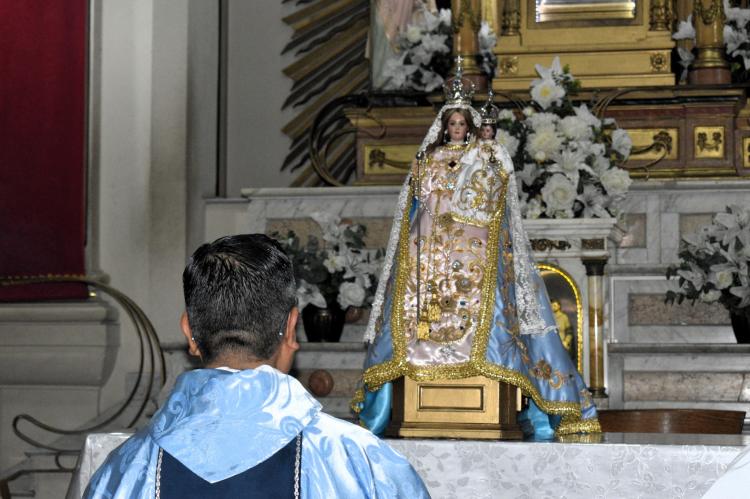 Entronizaron a la Virgen de Río Blanco, patrona de los jujeños Entronizaron a la Virgen de Río Blanco, patrona de los jujeños