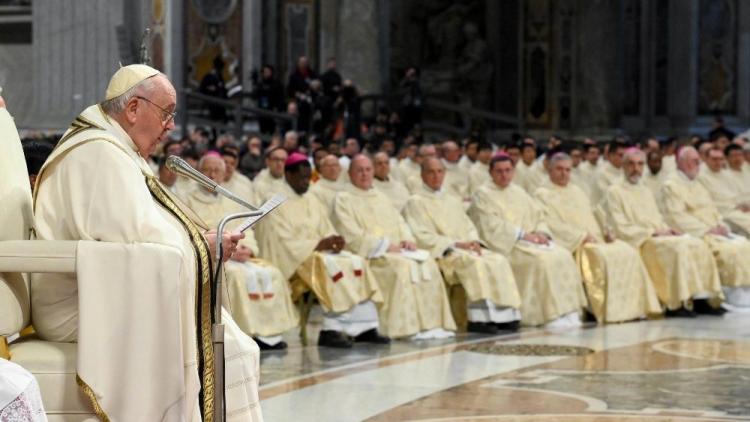 El Papa, en la Epifanía: "Adoremos a Dios y no a falsos ídolos" El Papa, en la Epifanía: "Adoremos a Dios y no a falsos ídolos"