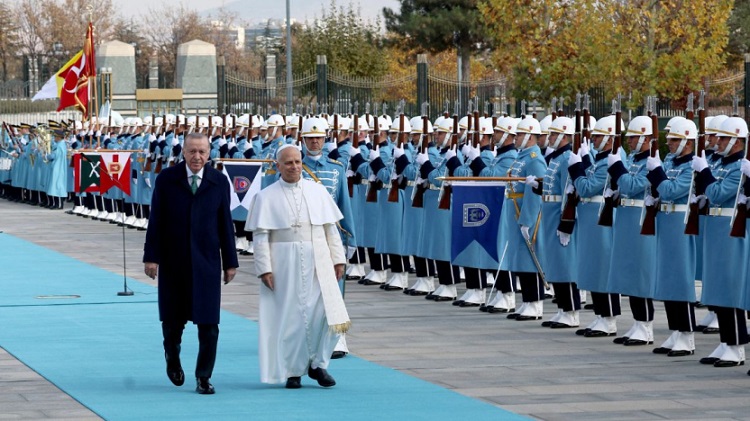 Erdogan recibió al papa León XIV en Ankara