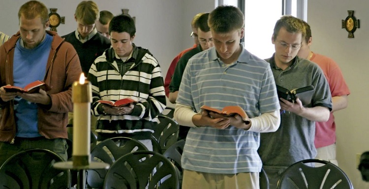 España: los seminarios consolidan su crecimiento