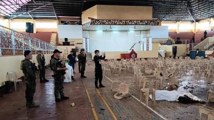 Filipinas: el Adviento comenzó con sangre, tras el atentado en una misa Filipinas: el Adviento comenzó con sangre, tras el atentado en una misa