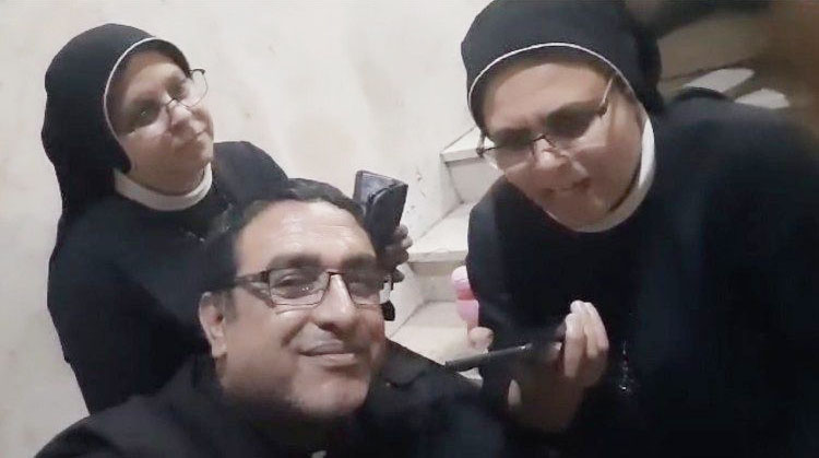 Francisco telefoneó al 'pequeño rebaño' de la única parroquia católica de Gaza Francisco telefoneó al 'pequeño rebaño' de la única parroquia católica de Gaza