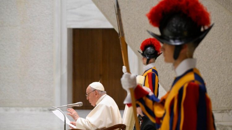 Francisco no se olvida de Ucrania: 'La guerra es cruel', afirmó Francisco no se olvida de Ucrania: 'La guerra es cruel', afirmó
