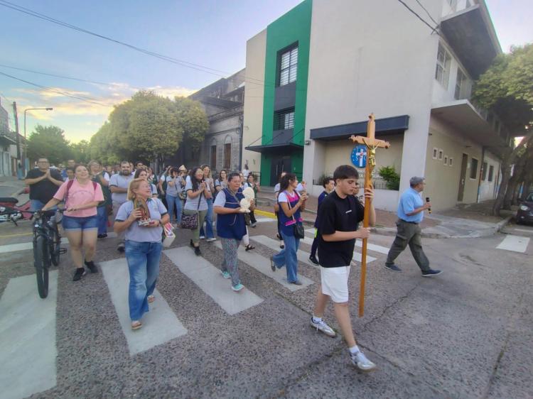 Gualeguaychú: Cien años de la parroquia Sagrada Familia y Santa Teresita del Niño Jesús